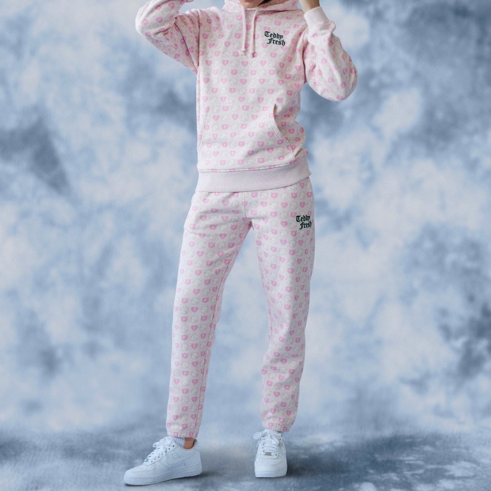 Teddy Fresh Pink Argyle Sweat Set in Size M